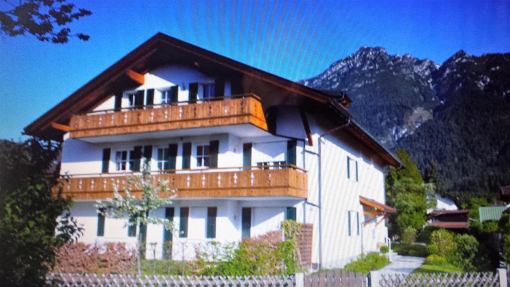 Apartment Rudi Garmisch-Partenkirchen Exterior photo